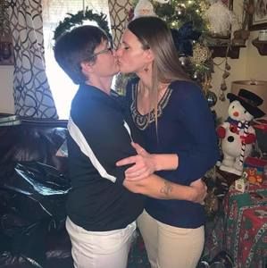 Meet your Posher, Loretta